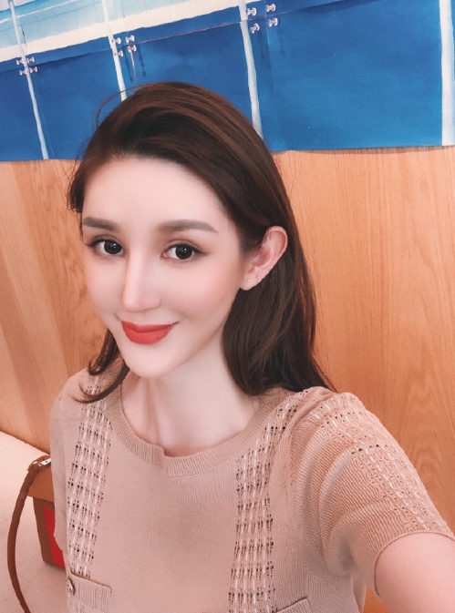 张婉婷的第一张照片--台湾认干亲服务网