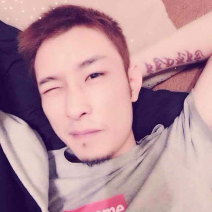 难得拥抱的第一张照片--台湾认干亲服务网