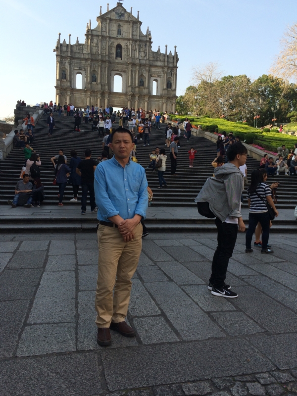 Larry的第一张照片--台湾认干亲服务网