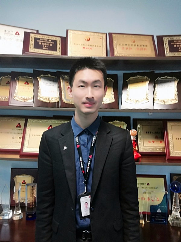 魔都青年的第一张照片--台湾认干亲服务网