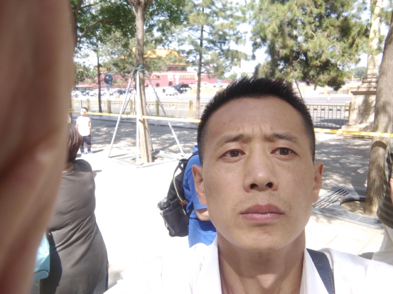 刘红兵的第一张照片--台湾认干亲服务网