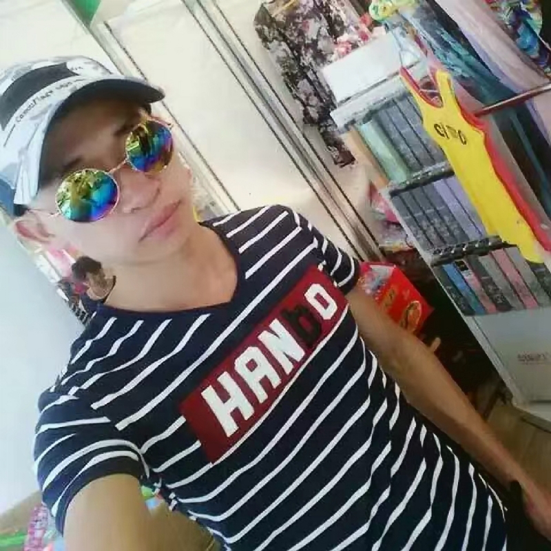 邱利平的第二张照片--台湾认干亲服务网