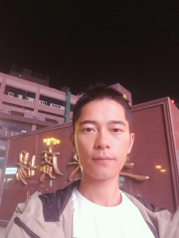 重庆小林的第一张照片--台湾认干亲服务网