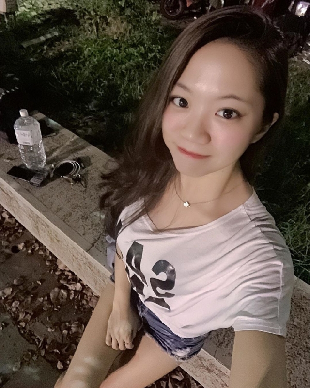 欣欣的第一张照片--台湾认干亲服务网