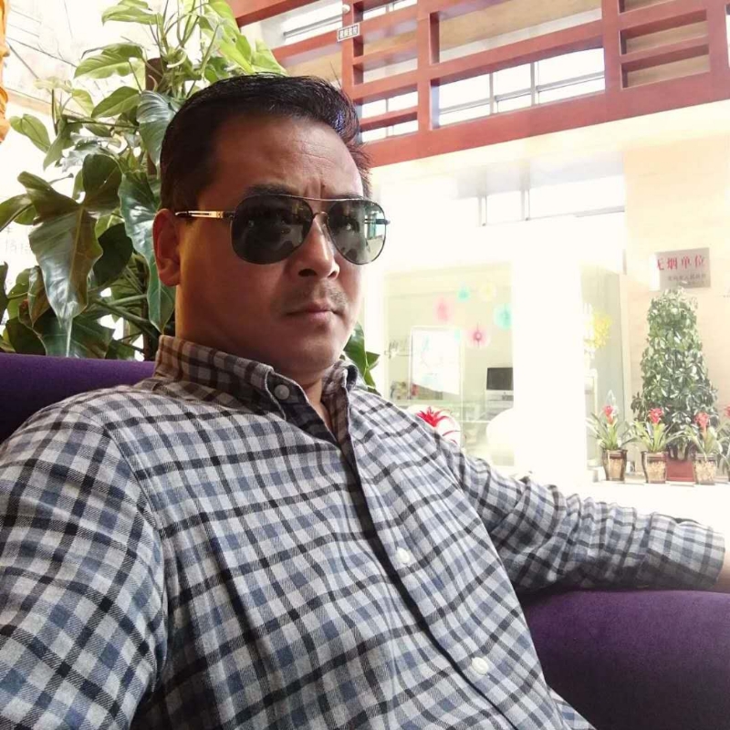 雪豹的第一张照片--台湾认干亲服务网