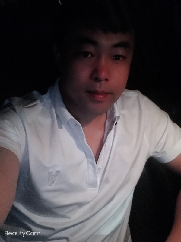 张苹果的第一张照片--台湾认干亲服务网