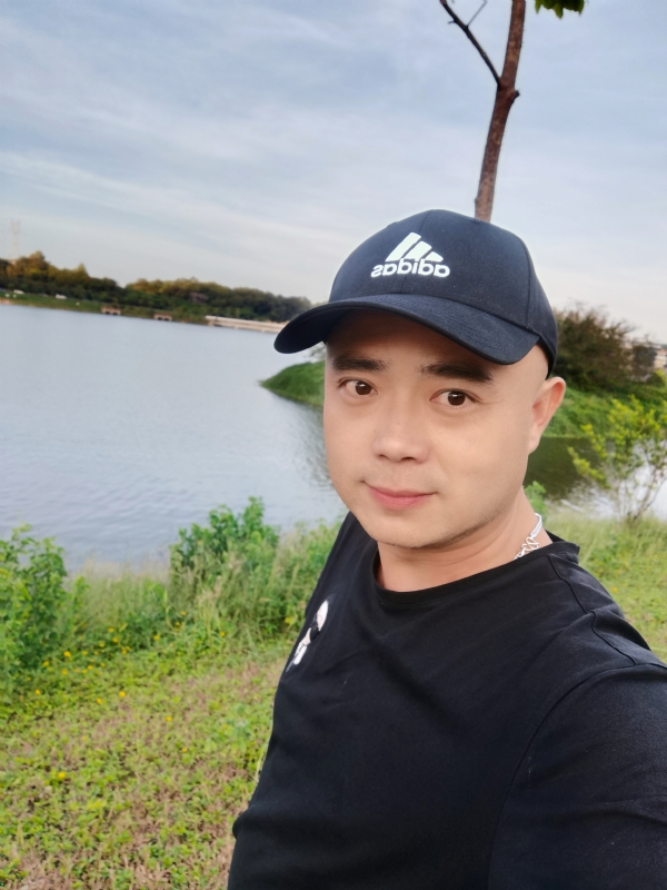 石头哥的第一张照片--台湾认干亲服务网