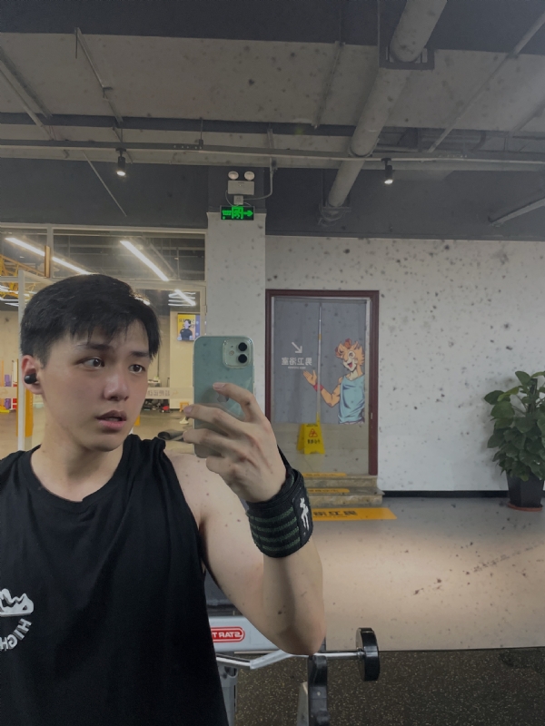 想吃猫的鱼的第一张照片--台湾认干亲服务网