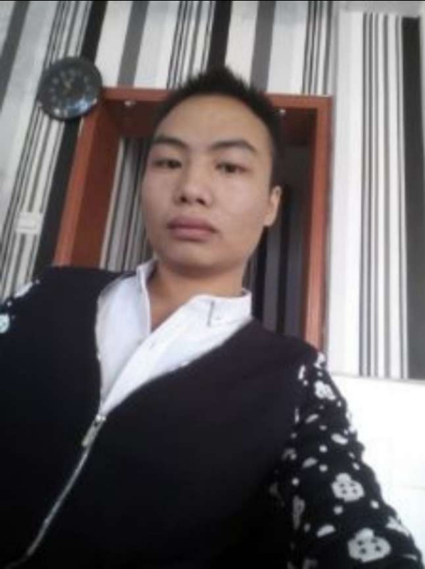 阿龙的第一张照片--台湾认干亲服务网