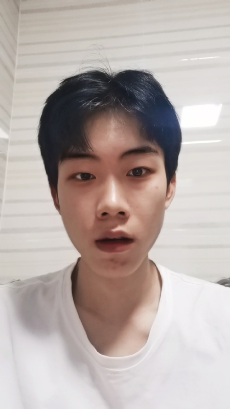 嘿的第一张照片--台湾认干亲服务网