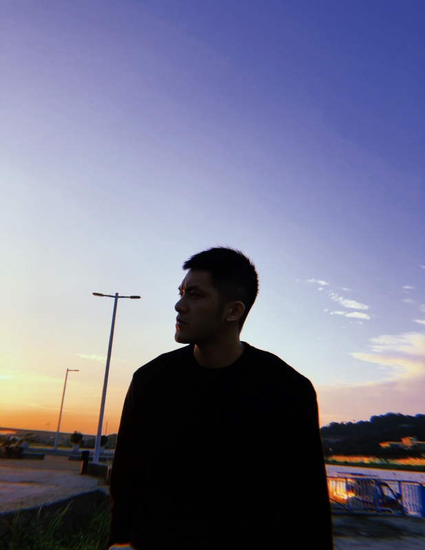 只抽半根煙的第二张照片--台湾认干亲服务网