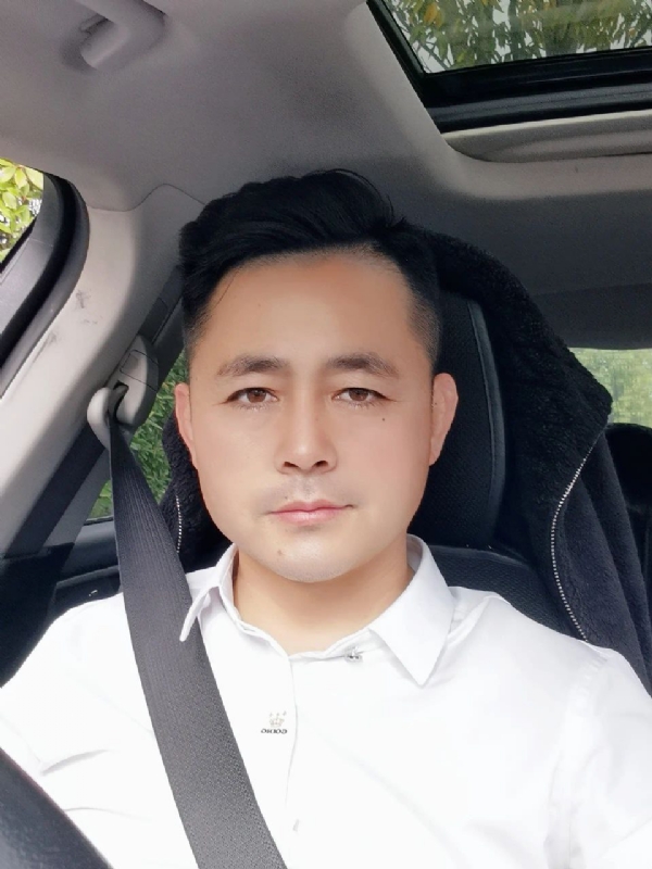 阿华大人的第一张照片--台湾认干亲服务网